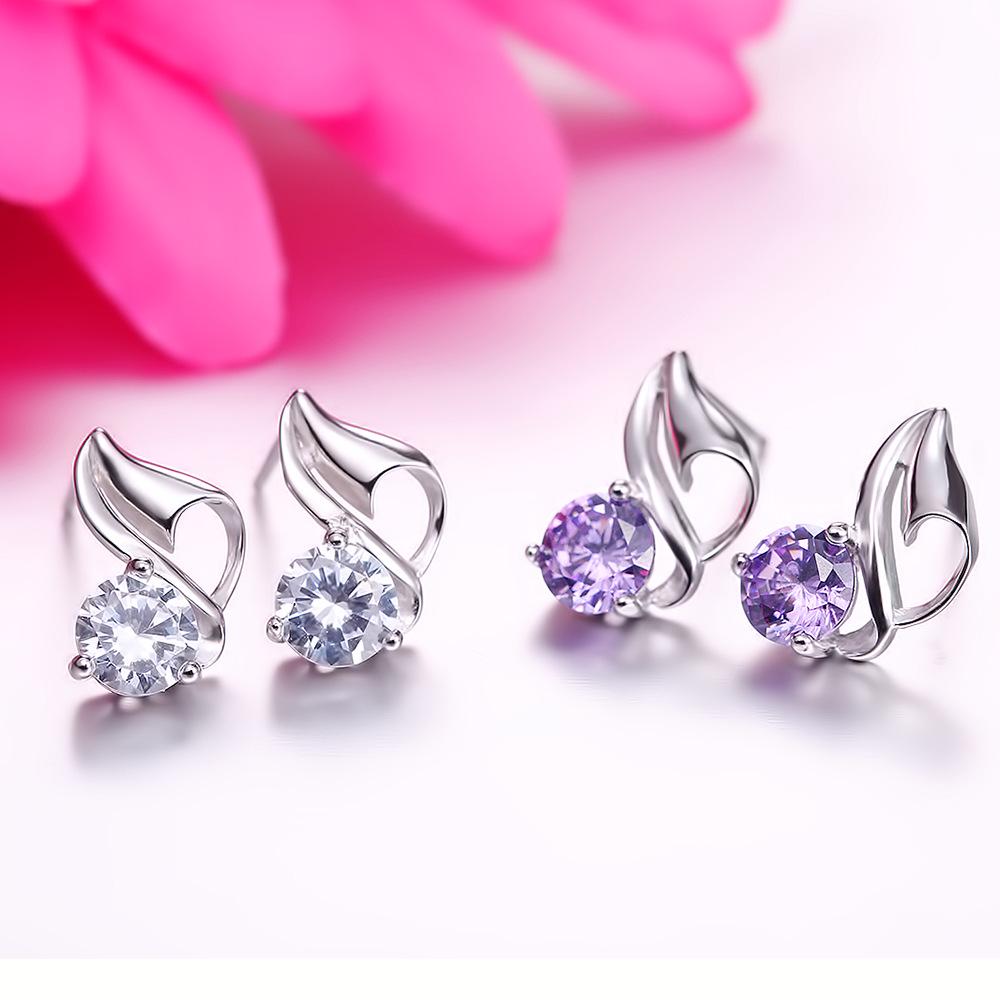 Retro Fashion Silver-Plated Women's Conch Stud Earrings by Wei Hua