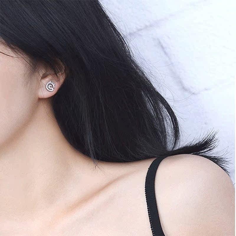 Новый продукт Серьги и пирсинг ушей в виде кошачьей мордочки Простые высококачественные аксессуары для ушей из кошачьего хвоста из циркония