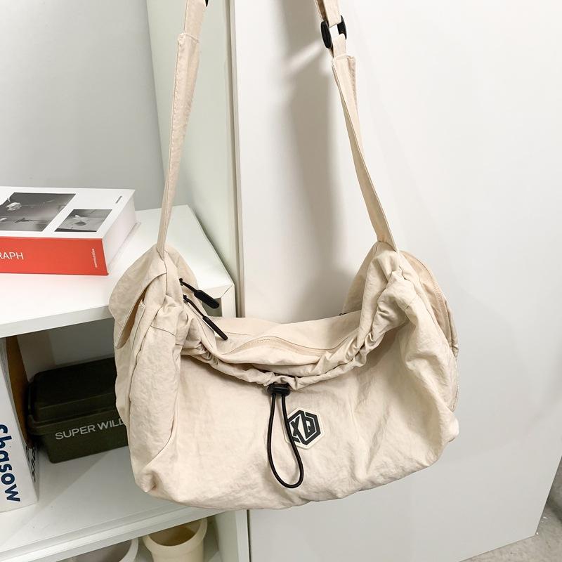 Japanese Simple Messenger Bag Women'S Autumn And Winter Leisure Large-Capacity Dumpling Bag Class Bag Commuter Shoulder Bag