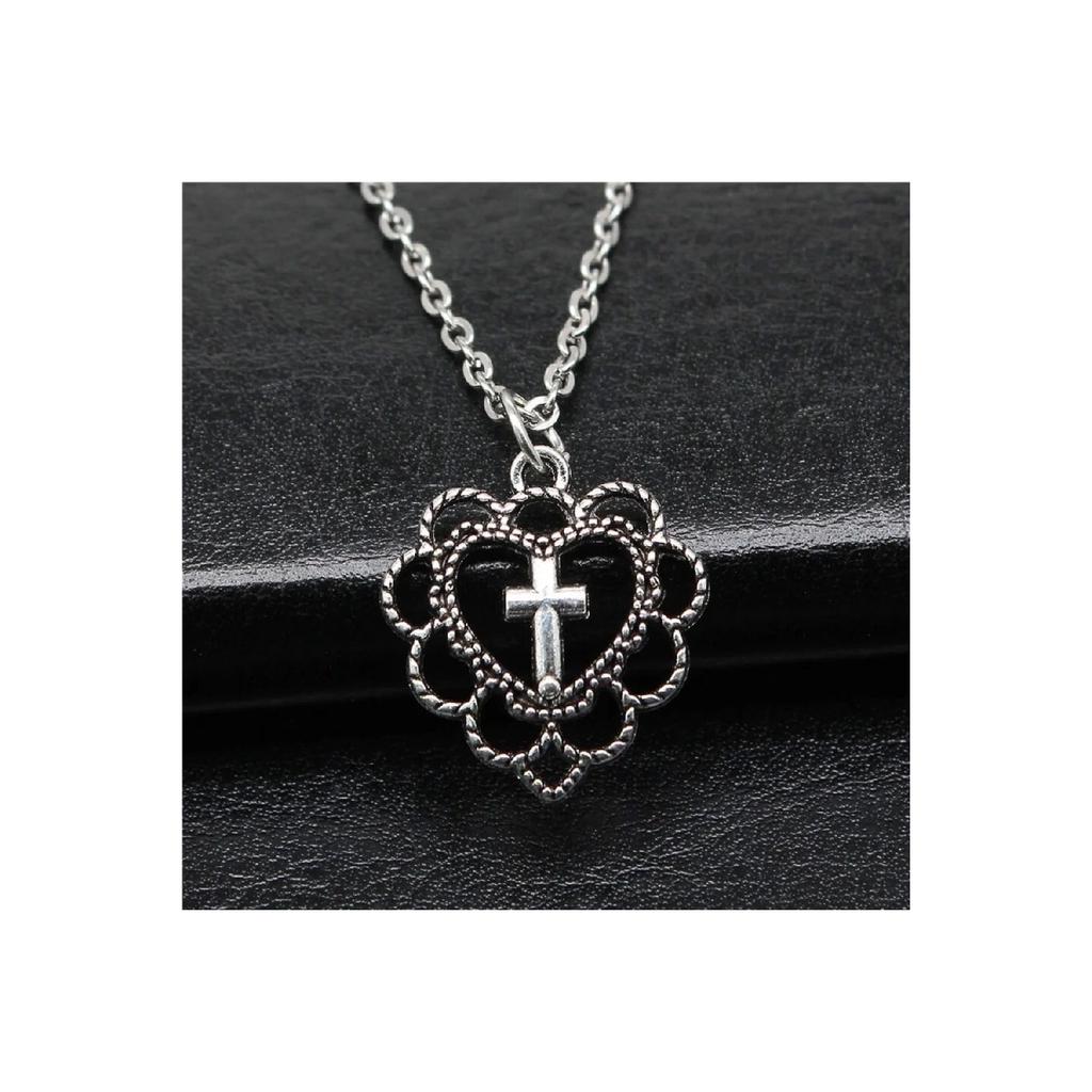 Gothic Punk Y2k Crusaded Patterned Heart Necklace