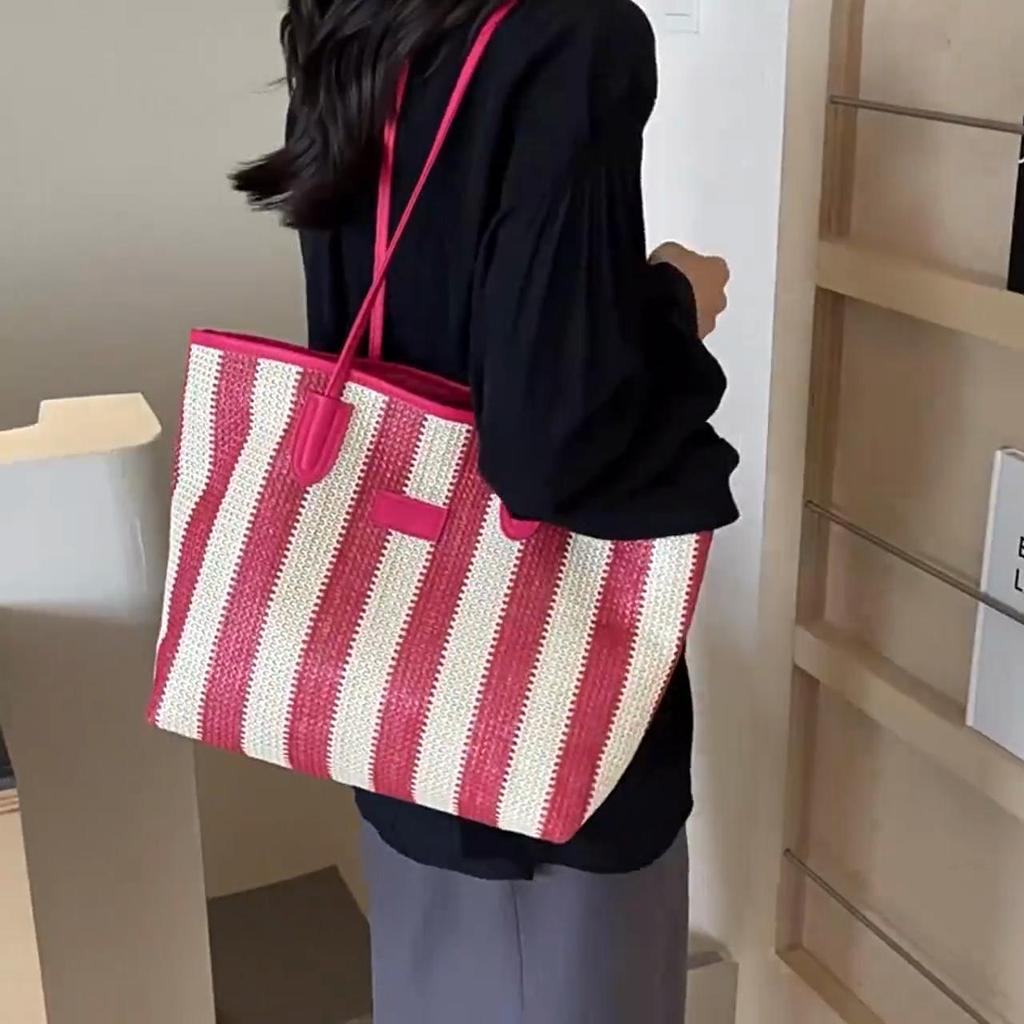 Striped Straw Beach Bag with Zipper Shoulder Bag Holiday Travel Handbag Top Handle Bag for Women Vacation Shopper Totes CLE