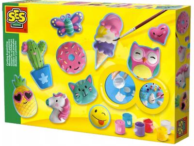 Plaster Casts Cheerful Figurines Ses