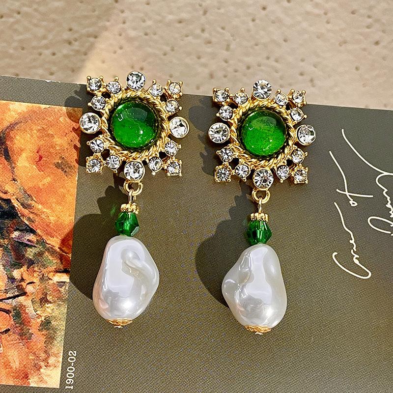 Классические серьги среднего размера для женщин и девочек с эмалью и цветком, серьги-клипсы, винтажные элегантные женские вечерние аксессуары для банкетов высокого класса, ювелирные изделия