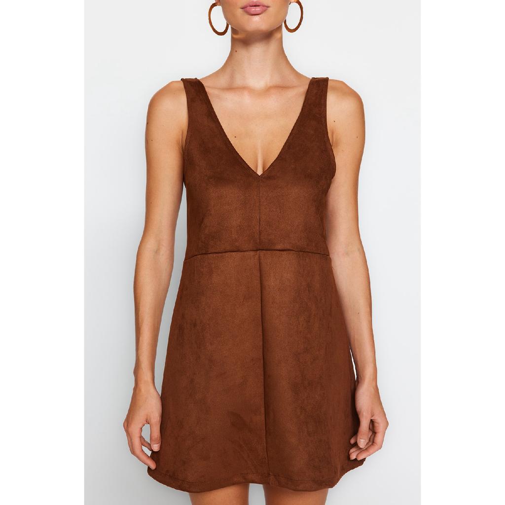 Коричневое замшевое мини-вязаное платье без рукавов с v-образным вырезом Twoaw24el00543