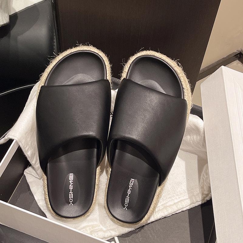 Летний отпускной стиль плетеная из соломы толстая подошва танкетка круглая голова тапочки-шлепки на полтора слова универсальные для ношения на улице с открытым носком прохладные женские