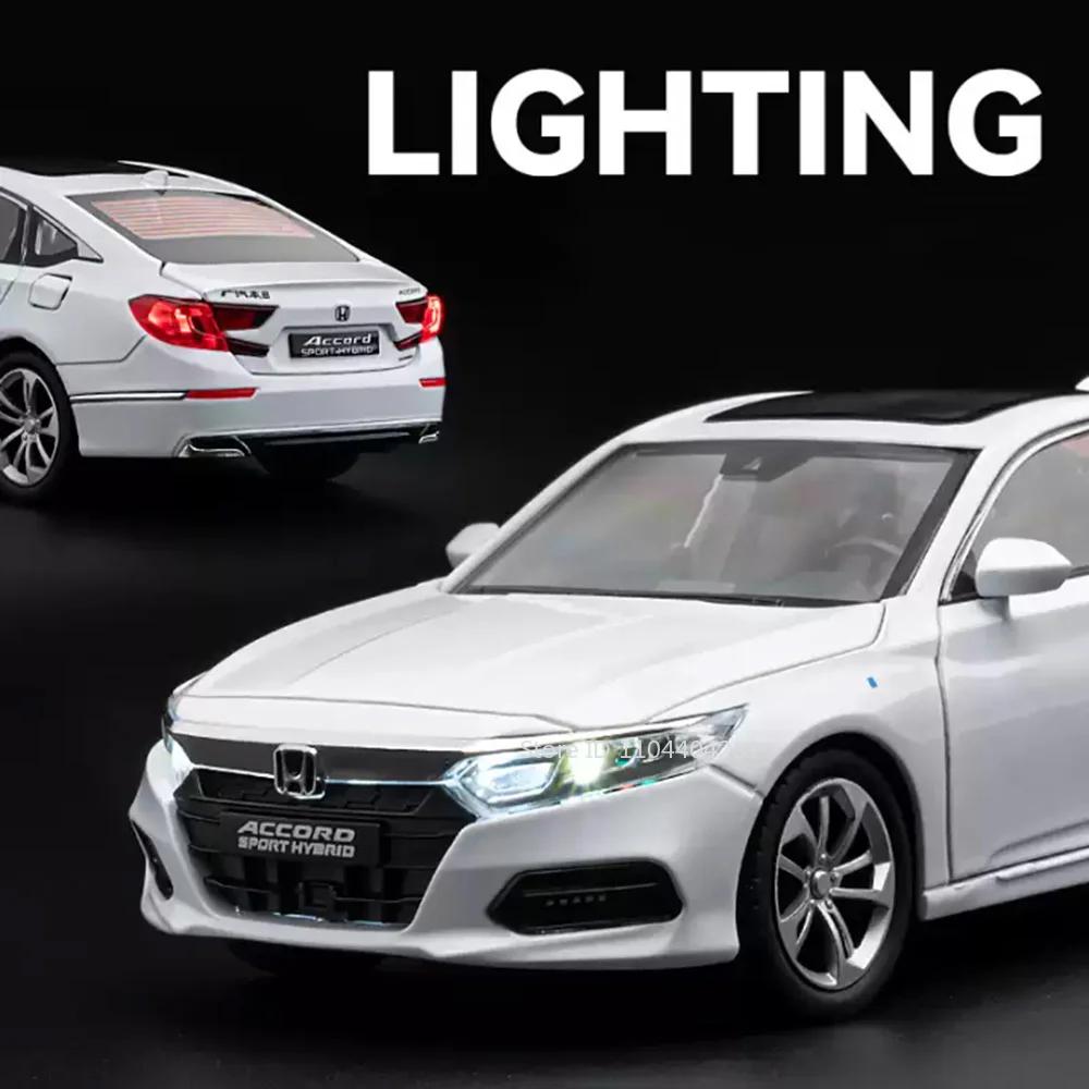 1:24 Honda Accord Models Toys Alloy Diecast Cars Front Wheel Steering Doors Opened Sound Light Pull Back Vehices Friend's Gifts