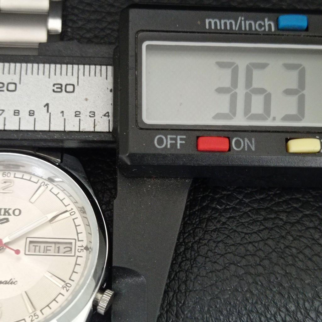 АВТОМАТИЧЕСКИЕ ВИНТАЖНЫЕ ОТРЕСТАВРИРОВАННЫЕ МУЖСКИЕ ЧАСЫ SEIKO 5 ЯПОНИЯ СЕРЕБРЯНЫЙ ЦИФЕРБЛАТ a446199-1