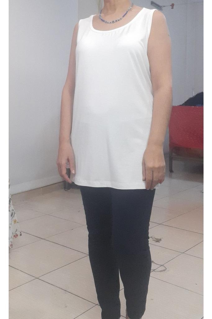 Женская футболка большого размера Off White (Экрю) Футболка из чесаного хлопка и вискозы