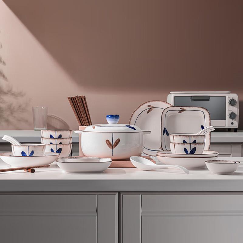 BURNELL 32-Piece Ceramic Dinnerware Set