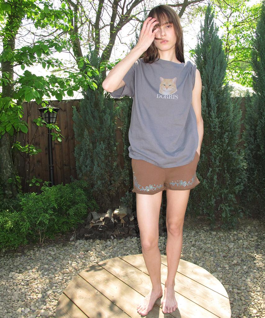 CENTAUR.KR Flower Needlework Hotfix Shorts_Brown
