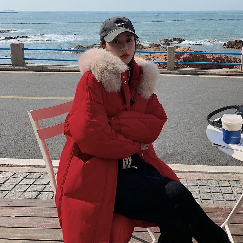 Зимняя Новая Стеганая Пуховая Хлопковая Верхняя Одежда Пальто с Зарубежным Стилем и Большим Меховым Воротником Хлопковая Стеганая Куртка