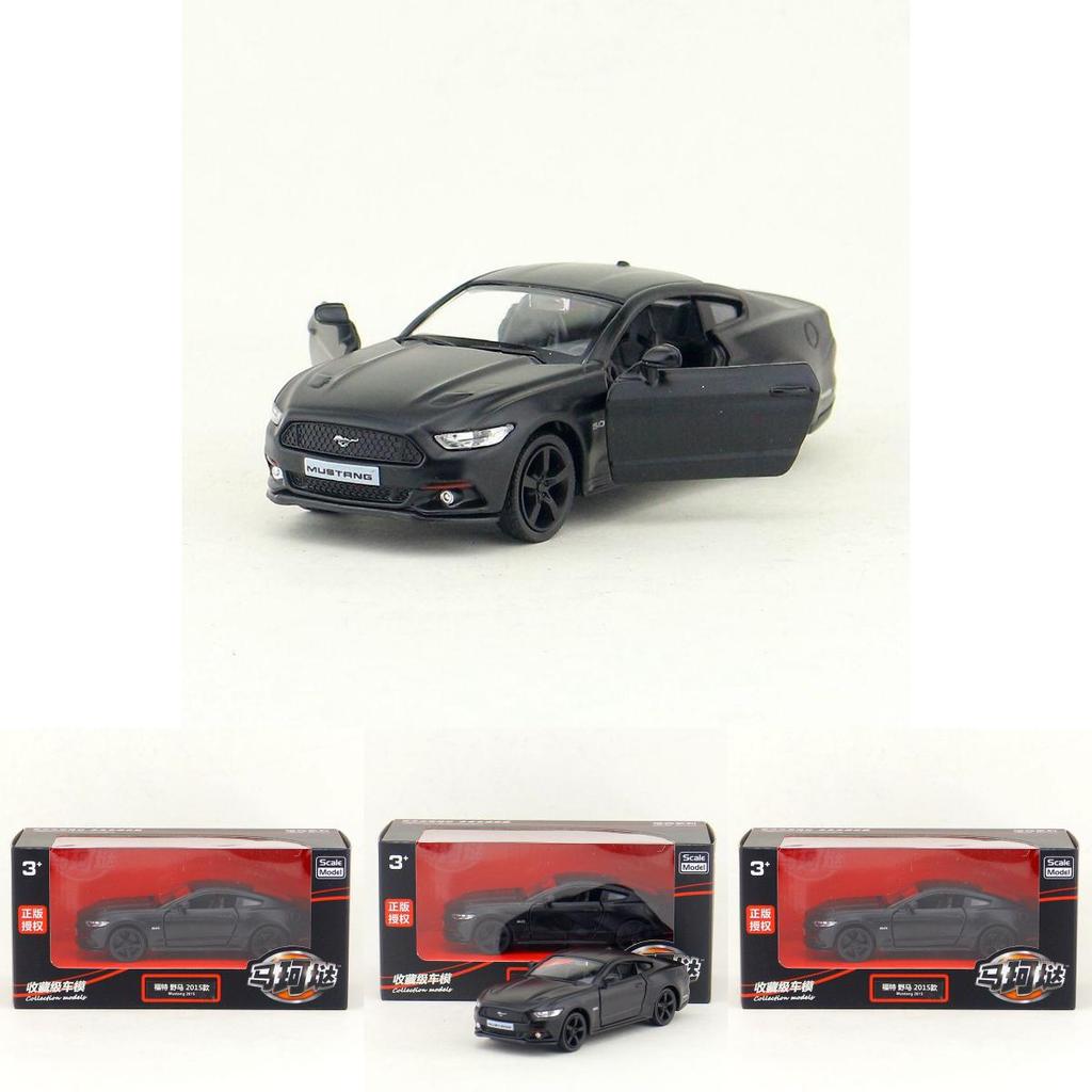 Металлическая модель автомобиля Ford Mustang с инерционным механизмом и витриной с открывающимся окном