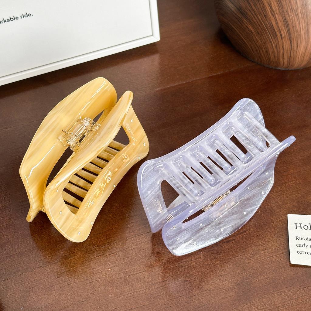 Акриловая заколка-краб для волос большого размера 40 мм с шикарными акцентами из стразов для гламурного образа