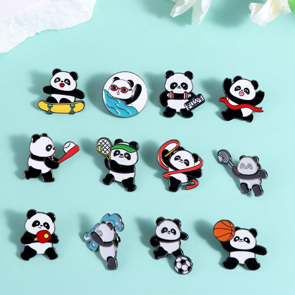 Zinc Zinc Zinc Alloy Panda Skateboard Brooch Craft Giant Panda Shape Badge Hat Badge