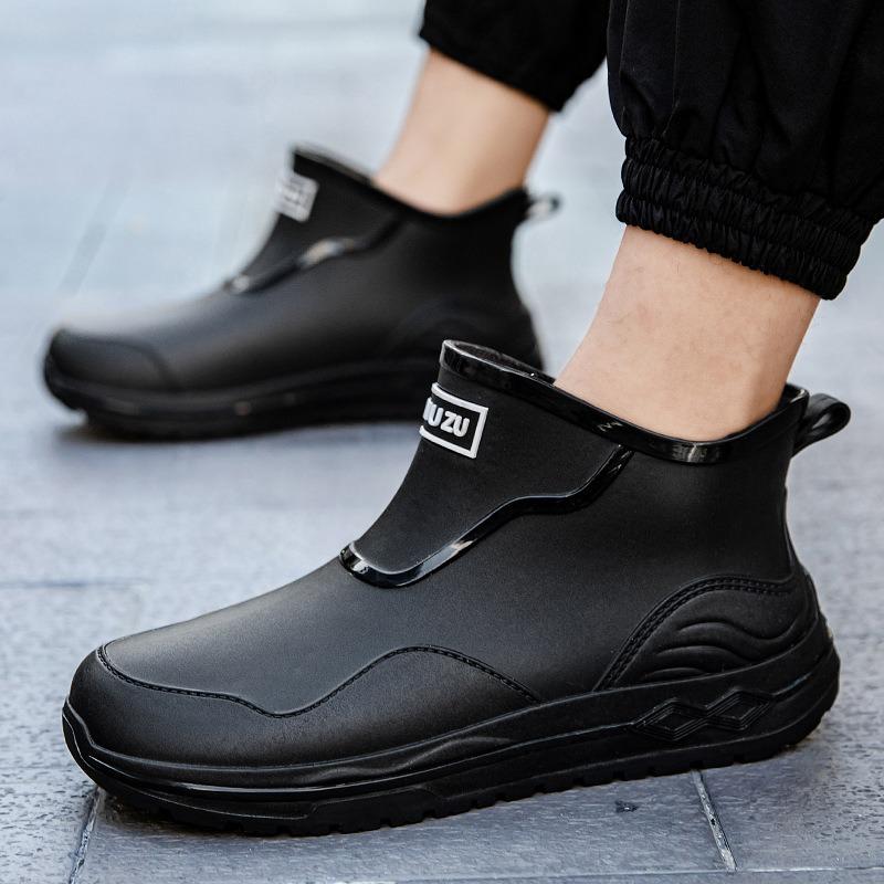 Urban Chelsea black and red short rain boots men's rain shoes rider rubber shoes express commuter shoes fishing shoes non-slip water shoes
