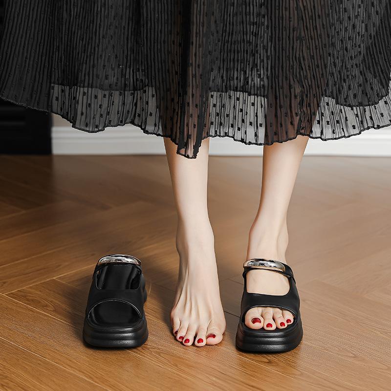 Niche literary and artistic slippers women's 2025 summer new versatile metal flat bottom Mary Jane retro temperament cool slippers