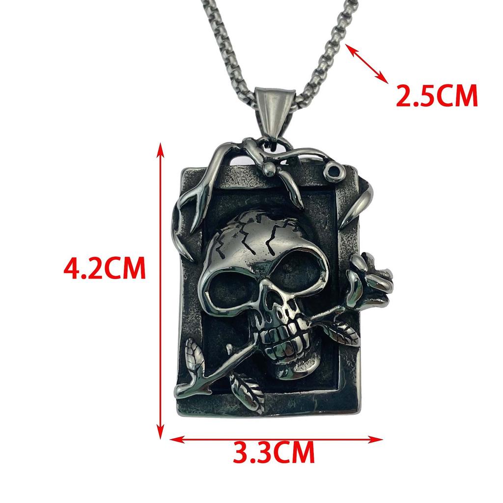 Хэллоуин Личность Хип-Хоп Трехмерный Череп Роза Нержавеющая сталь Подвеска Титановая сталь Доминирующее преувеличенное ожерелье