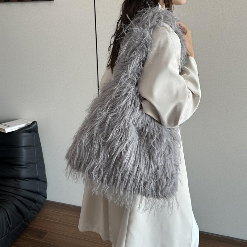 2025 Осень/Зима Новая Шерстяная Женская Сумка Большая Вместимость Сумка-Тоут Модная и Простая Сумка на Одно Плечо Под Мышку Ручная Плюшевая Сумка