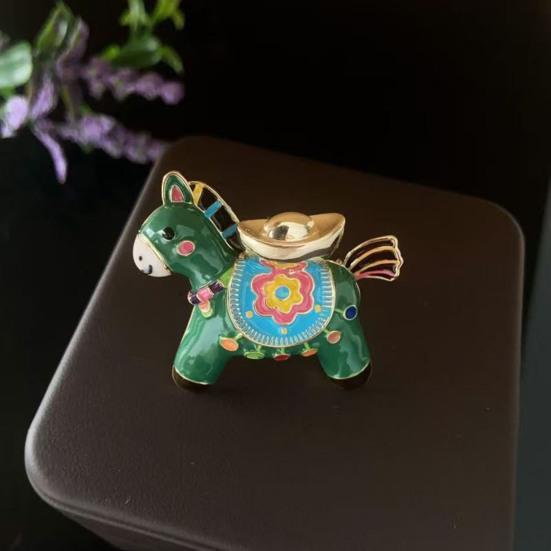 Rhinestone Horse Brooch Sweater Cardigan Coat Business Suit Zodiac Animal Lapel Pin Men Women Fashion Jewelry Clothing Accessories