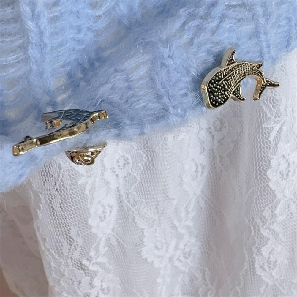 2 pcs Light Luxury Whale Dolphin Brooch Vintage Fish Shaped Metal Badge Whale Dolphin Badge Male