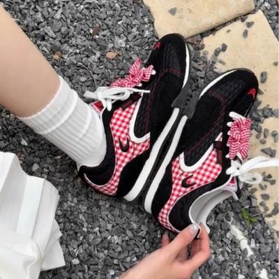 Женская обувь – Кроссовки