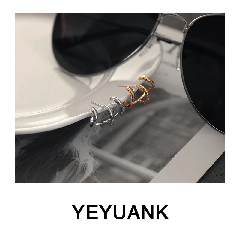 Двухцветные многослойные серьги Nohara Aoi Retro: Простой, универсальный и стильный.