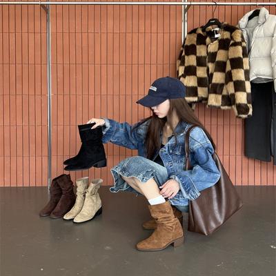 Ретро-стека женские ботинки 2025 года, новая осенняя коллекция, ретро-маленькие ботинки Martin на толстом каблуке, короткие ковбойские сапоги для женщин