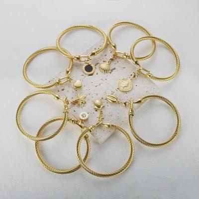 Изысканный браслет из нержавеющей стали с застежкой-подковой из бриллиантов