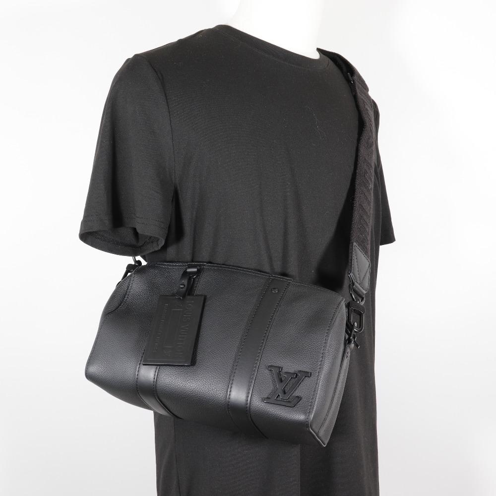 Louis Vuitton Сумка City Keepall через плечо M59255 LV Aerogram Mini Boston Noir черный телячья кожа мужская Б/У