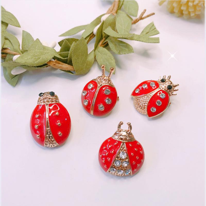 Креативная мультяшная брошь-божья коровка - Универсальная булавка-жук для модных аксессуаров для рубашки
