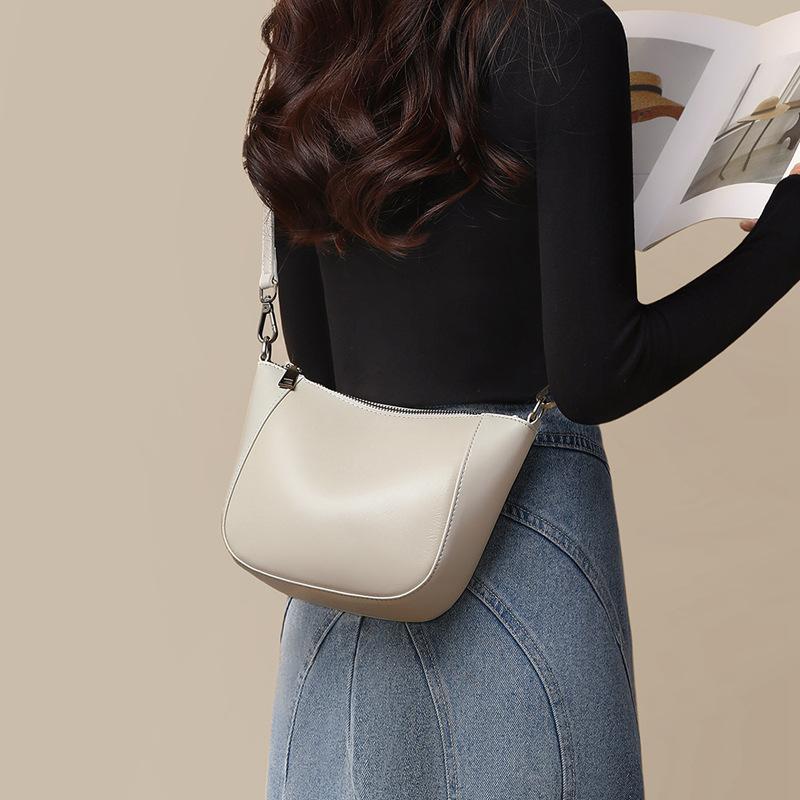 2025 New Women's Bag Genuine Leather Small Bag Light Luxury Niche Versatile High-End Feel Single Shoulder Phone Bag Crossbody Bag