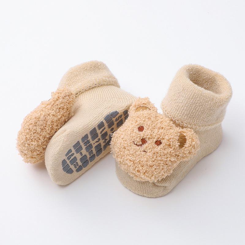 1 пара детских носков с медвежонком, носки-тапочки для мальчиков, зимние носки средней длины, милые хлопковые, для малышей, толстые, с нескользящей подошвой, мягкие