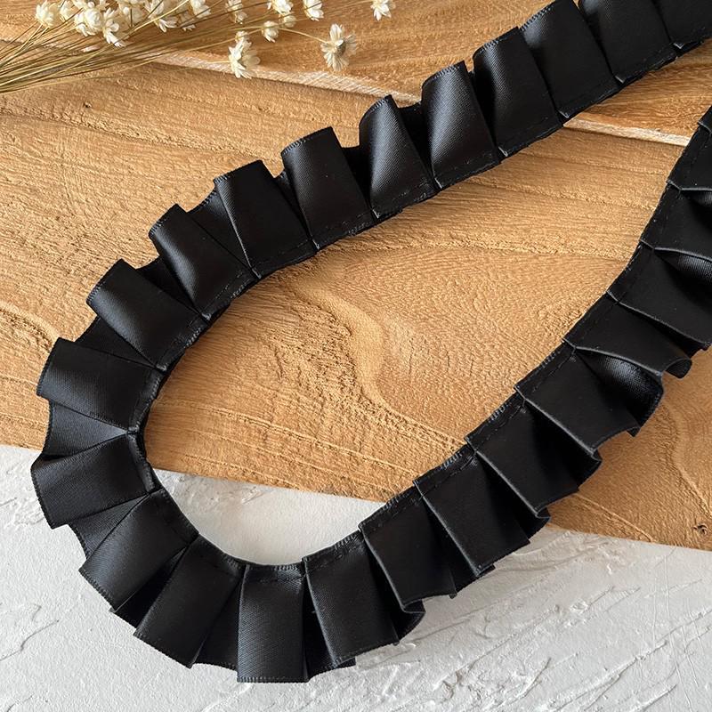 Черная кружевная органза для самостоятельного изготовления одежды и аксессуаров - украшение горловины и подола юбки