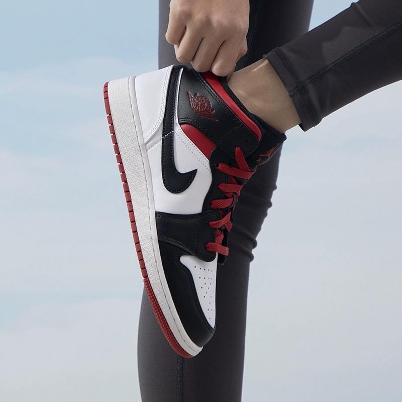 (GS) Air Jordan 1 Mid 'Gym Red Black Toe' Kids' DQ8423-106