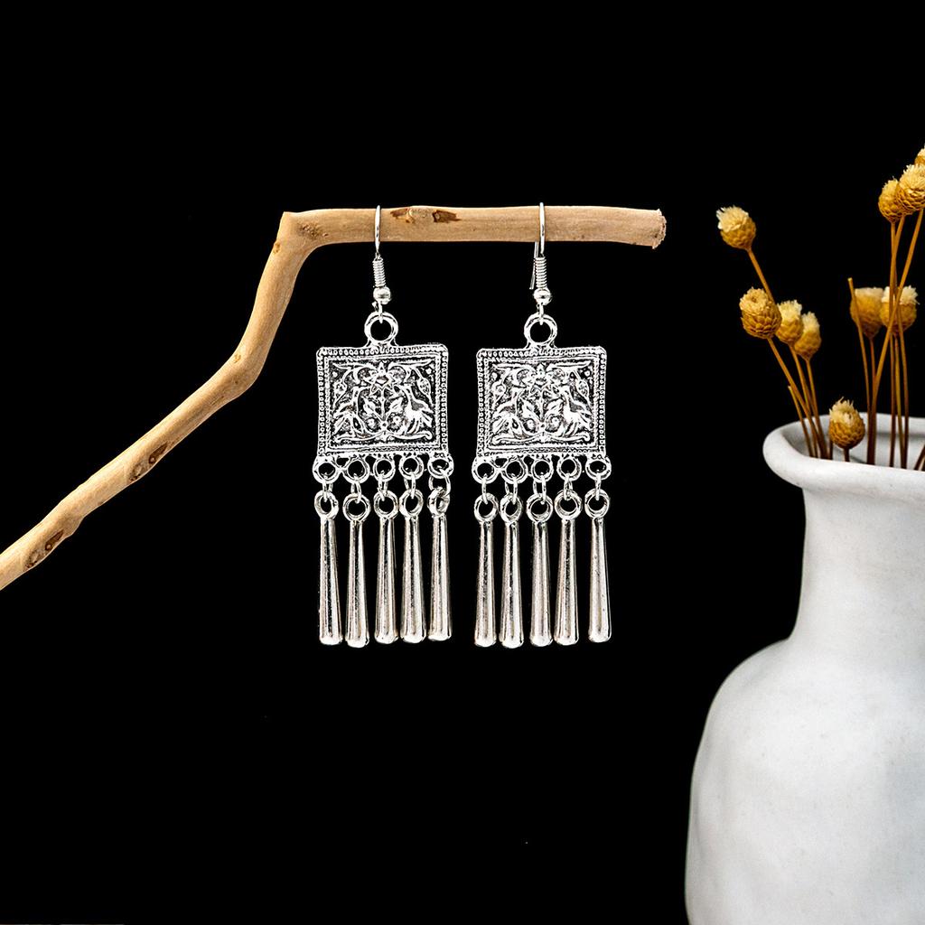 BLINGBAY Women's Earrings, Ethnic Style Drop-shaped Long Metal Tassel Earrings, Simple And High-end Accessories, Retro Colorful Feather Jewelry