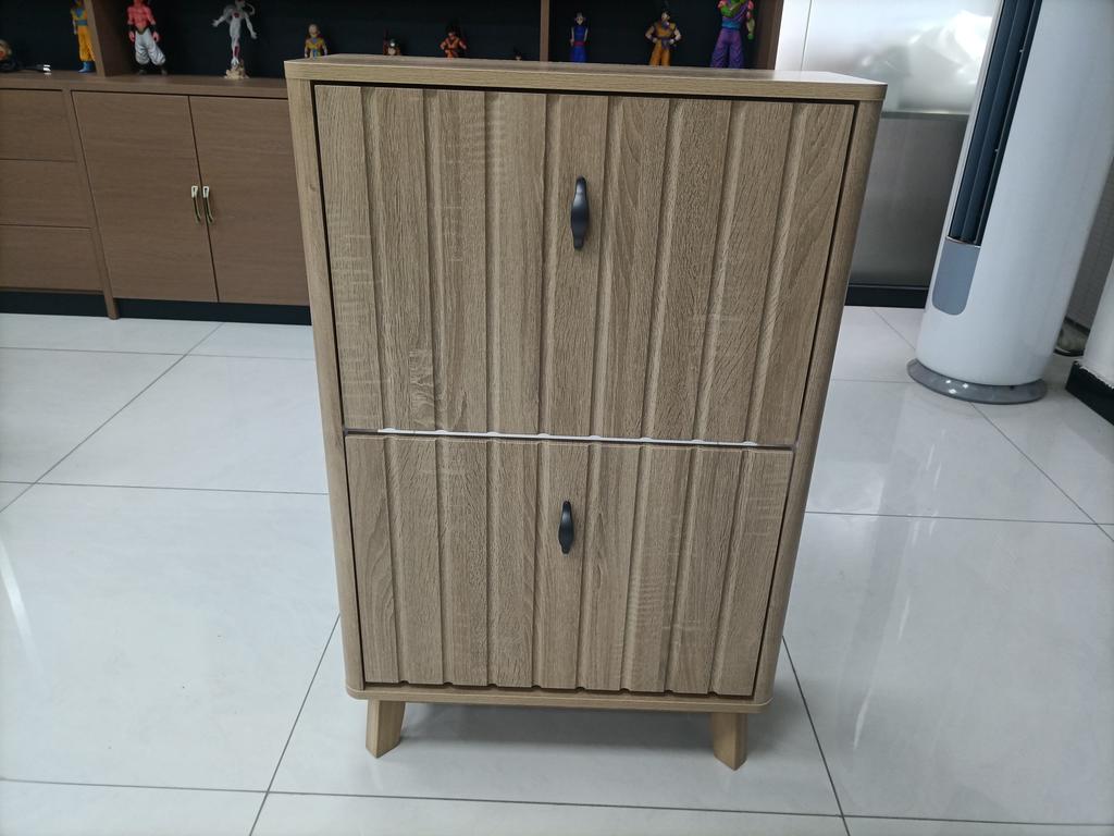 60 cm Oak-Colored Entryway Shoe Rack, Ultra-Thin Folding System with Large Capacity and Dust Protection for the Home, Mid-Century Modern