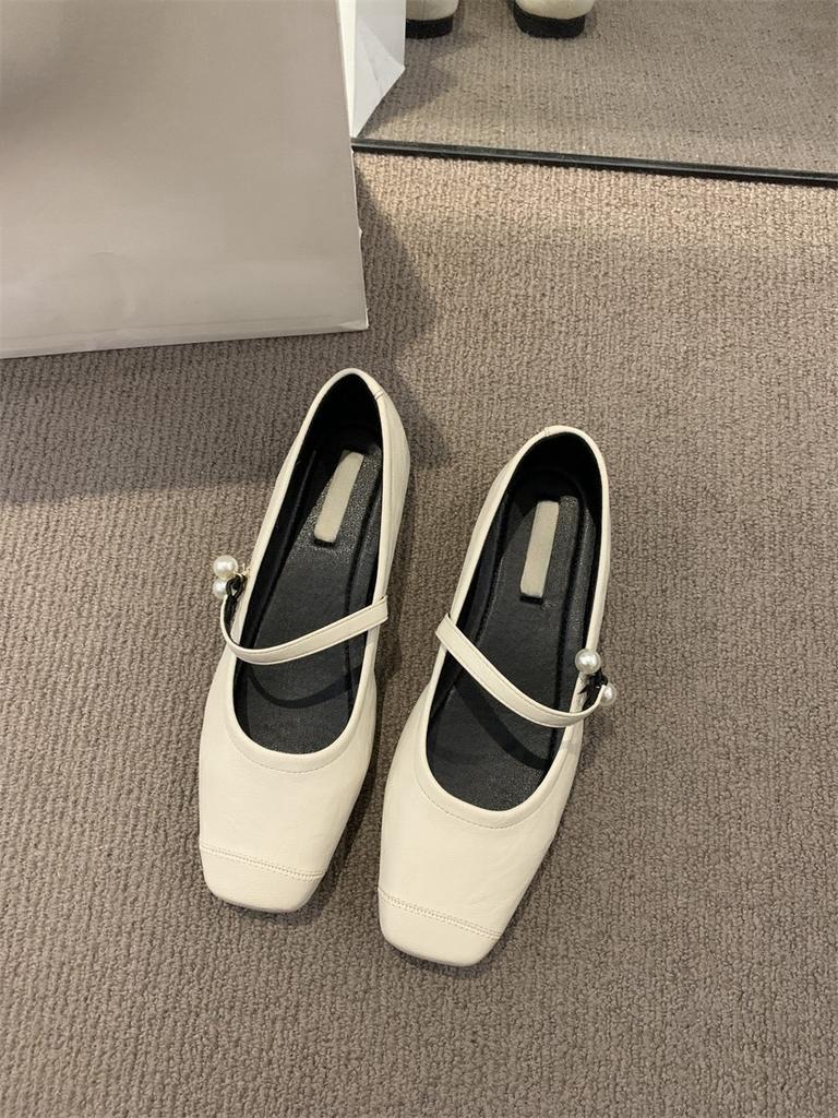 2024 Весна и Осень Новые Туфли Мэри Джейн в стиле ретро Туфли женские Light Mouth Туфли на плоской подошве с одним словом Pearl Туфли на французском языке Temperament Single