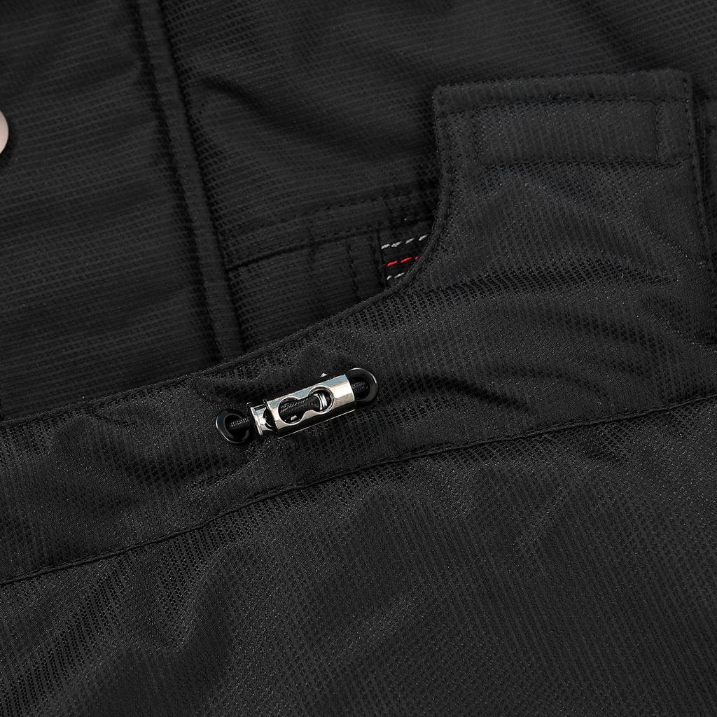 Утепленная куртка средней длины из хлопка и бархата с множеством карманов, ветрозащитными рукавами и съемной кепкой.