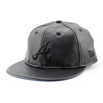 New Era RC9FIFTY Снэпбэк Atlanta Braves MLB Натуральная кожа Ретро Корона Снэпбэк Кепка в Кепка, Blackout. [Использовал]