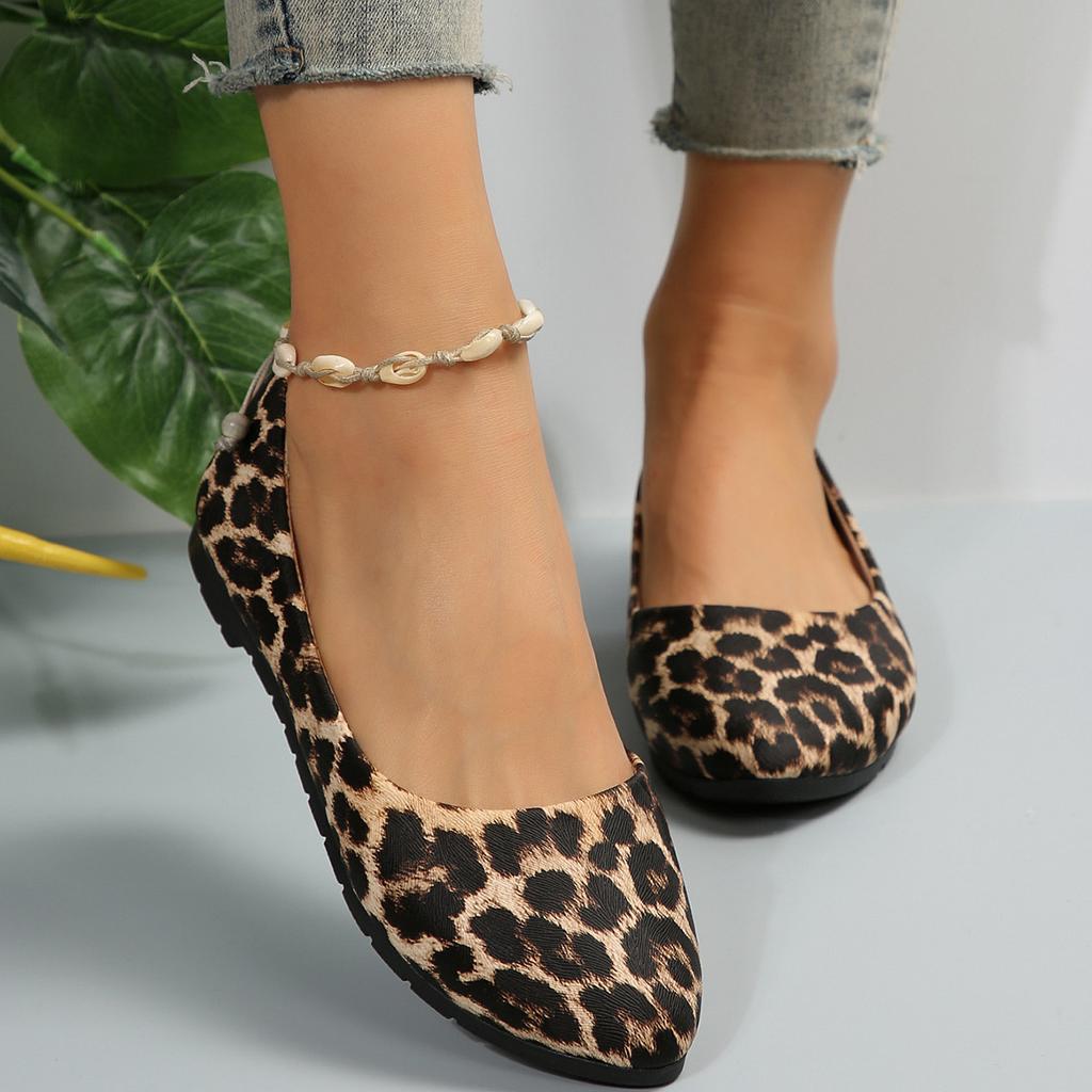 Summer Women's Sandals Shallow Leopard Print Pointed End Decorative Breathable Fashion Party Woman Shoes 2024 Large Size Loafers