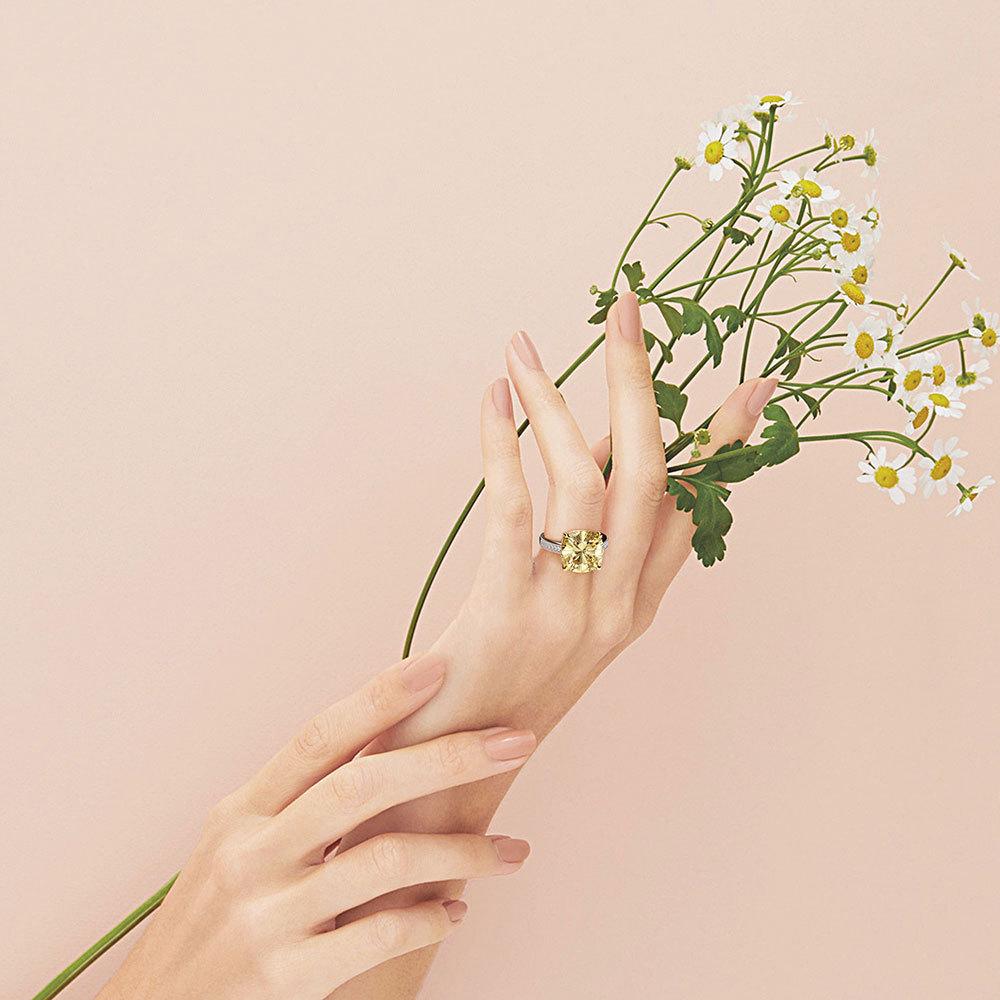 Tancise14*14 Jewelry S925 Sterling Silver Zircon Single Row Inlaid with 14*14 Synthetic Diamond Ring Refers To 21.5 Carats.