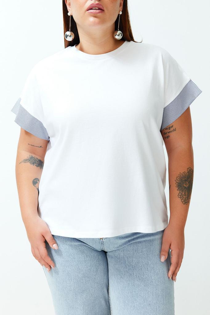 Women's Style Plus Size Oversized Knitted T-Shirt with White Stripe Fabric Detail
