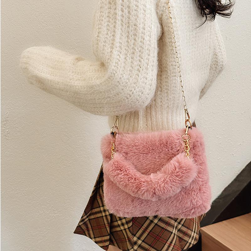 New Fashion Women Handbags Winter Furry Ladies Soft Plush Clutch Purse Shoulder Bags Fashion Female Crossbody Messenger Bag
