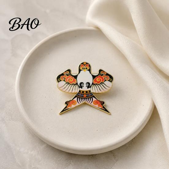 Decorative Metal Lapel Pin Chinese Style Paper Kite Brooch, Enamel Butterfly Goldfish Swallow Durable Badge Badge, for Clothing Scarves and Bags Coat