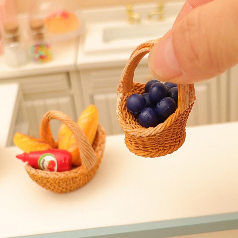 Miniature Dollhouse Fruit And Bread Basket Model Accessories Pretend Kitchen Food For Doll Toy Scene Photography Props