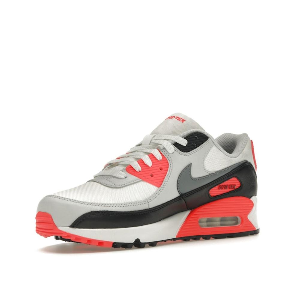 Nike Air Max 90 GORE-TEX Infrared Men Sneakers Summit-White Cool-Grey Bright-Crimson FD5810-101