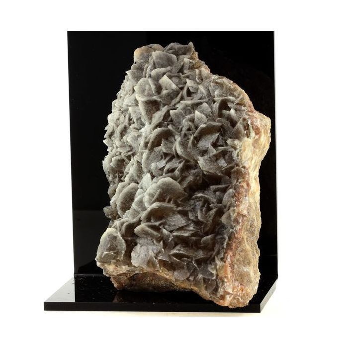 Pierres et Minéraux. Calcite. 2349.5 ct. Lamalou les Bains, Hérault, France.