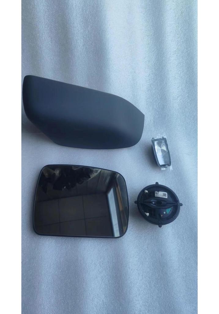 LR013775 Rearview Mirror Lens for Land Rover Range Rover, Discovery 4, Freelander 2, and Sport.