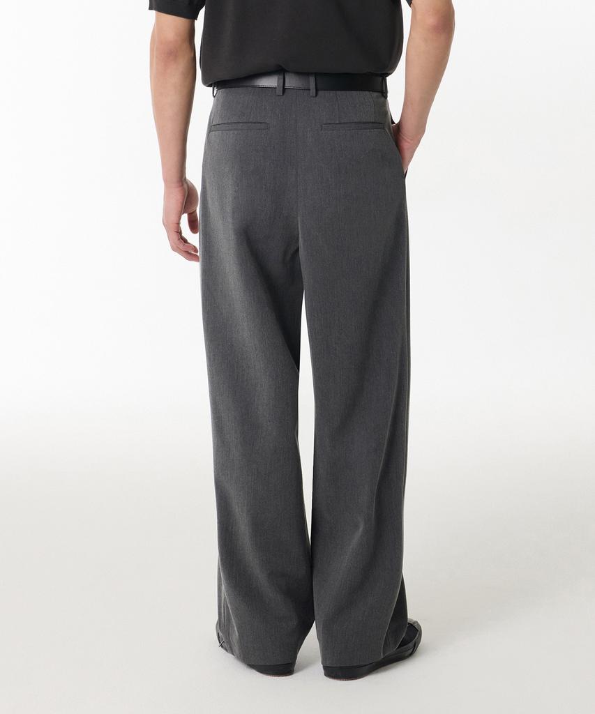 MUSINSA STANDARD Deep Tuck Overlap Wide Hidden Banding Slacks [Medium Gray]