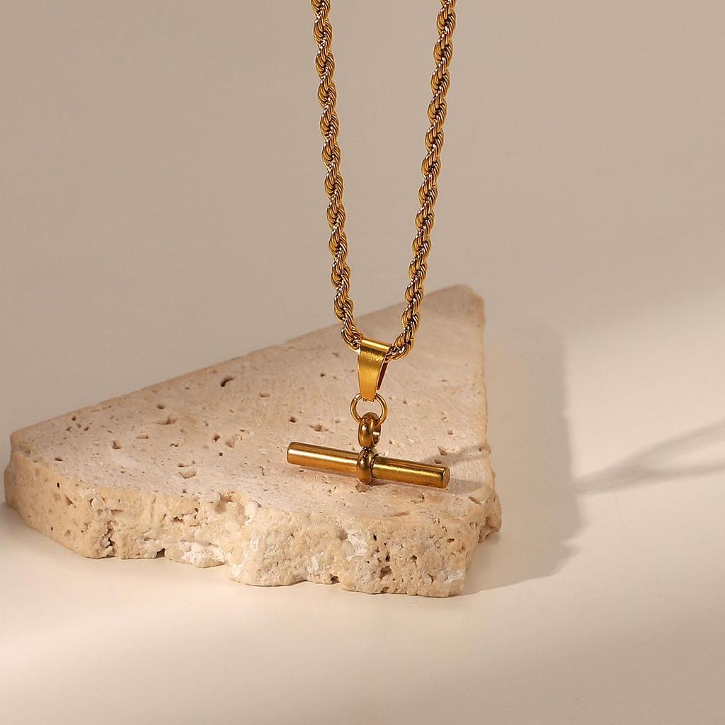 Колье-чокер с подвеской-перекладиной из нержавеющей стали с 18-каратным золотым покрытием - варианты цепочек Фигаро, Кубинская или Веревочная, европейский и американский панк хип-хоп стиль